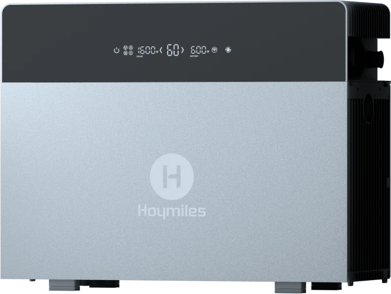 Hoymiles HiBattery 4020 X, battery storage with integrated inverter, angled view from the right with operating screen