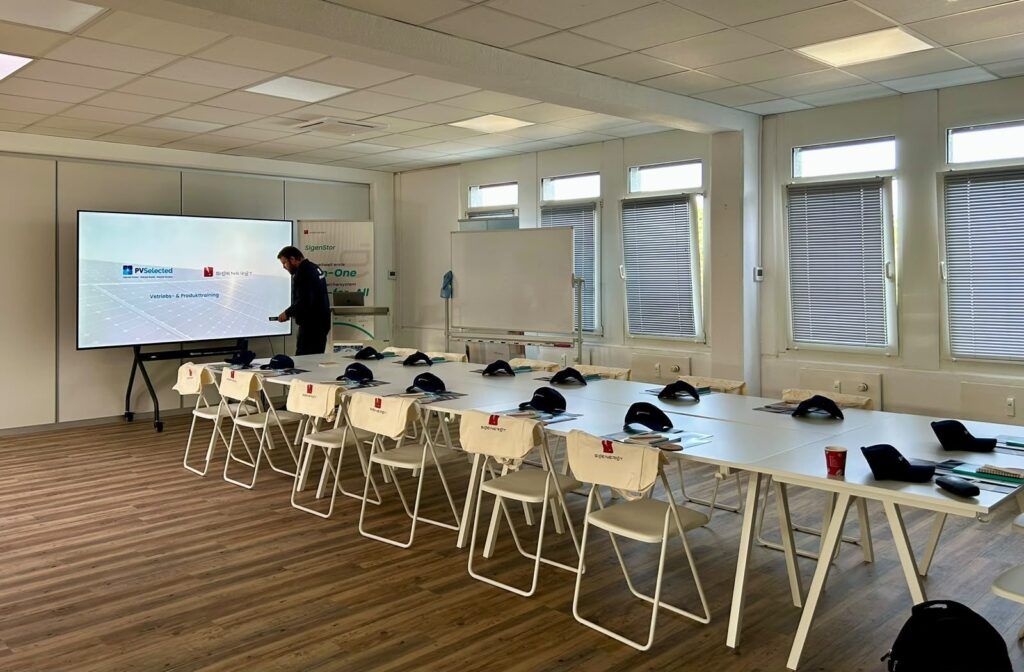 Schulungsraum der PVSelected Akademie in Willich vor dem Sigenergy-Workshop